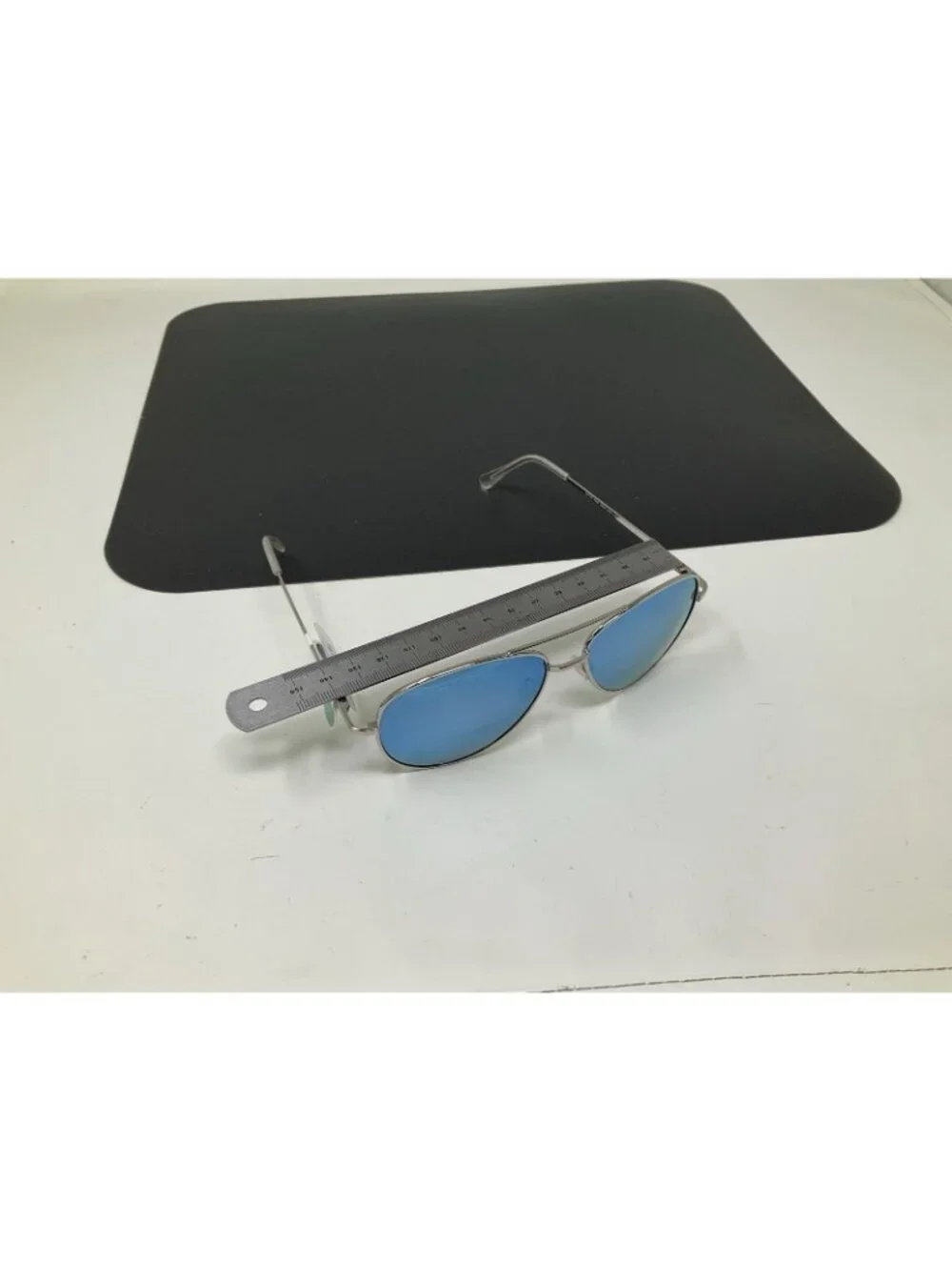 Peepers +2.00 Aviator Sunglasses Heat Wave Sun Reading Glasses